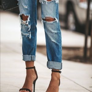 NWT KanCan Distressed Relaxed Boyfriend Fit Jeans